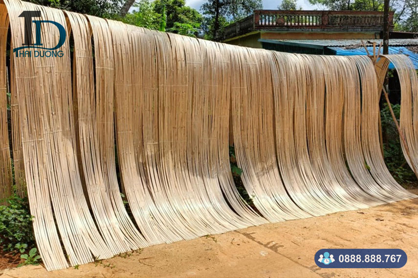 Phên tre uốn dẻo